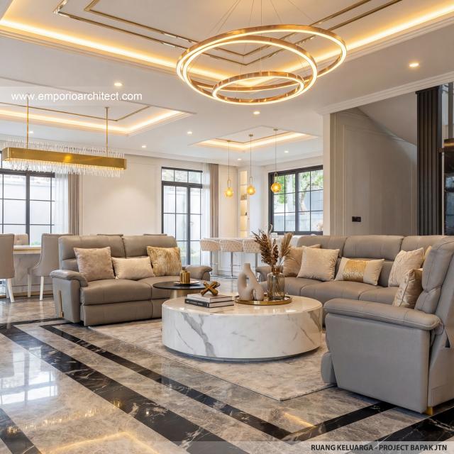Desain Ruang Keluarga Rumah Klasik Mediteran 3 Lantai Bapak JTN di Alam Sutera, Tangerang Selatan