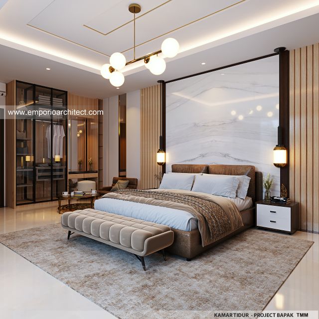 Desain Kamar Tidur Rumah Klasik Mediteran 3 Lantai Bapak TMM di Jakarta Selatan