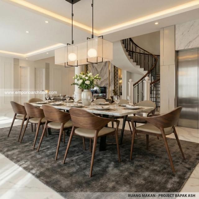 Desain Ruang Makan Rumah Klasik Mediteran 3 Lantai Bapak ASH di Sentul, Bogor
