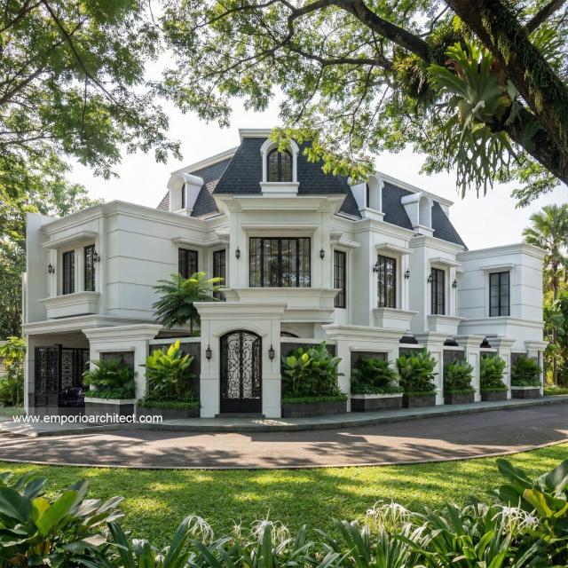 Desain Tampak Hook Rumah Klasik Mediteran 3 Lantai Bapak ASH di Sentul, Bogor