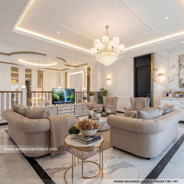 Desain Ruang Keluarga Lantai 2 Rumah Klasik Modern 3 Lantai Ibu YNY di Jakarta