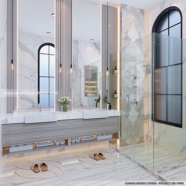 Desain Kamar Mandi Utama Rumah Mediteran 3 Lantai Ibu MRN di Jakarta