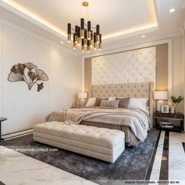 Desain Kamar Tidur Utama Rumah Mediteran 3 Lantai Ibu NV di Sidoarjo, Jawa Timur