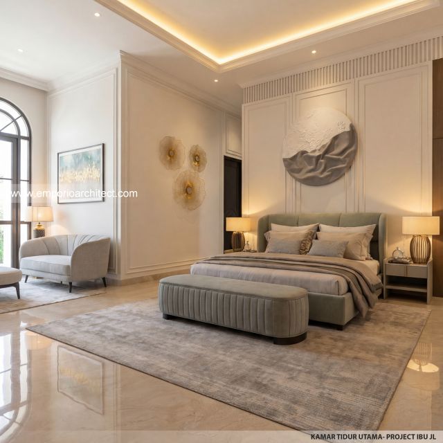 Desain Kamar Tidur Utama Rumah Mediteran 4 Lantai Ibu JL di PIK, Jakarta Utara