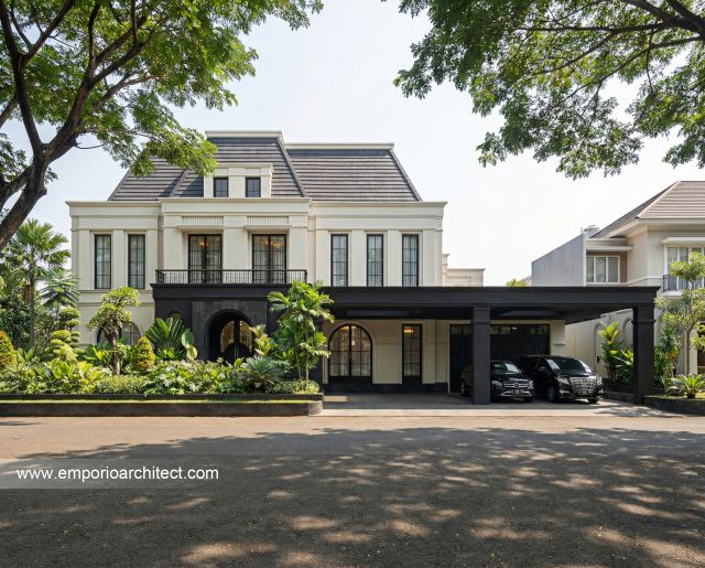 Desain Tampak Depan Rumah Mediteran Klasik 2 Lantai Ibu BGV di Lampung