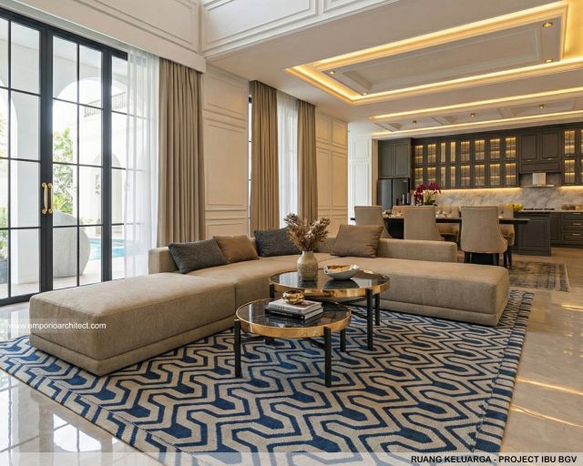 Desain Ruang Keluarga Rumah Mediteran Klasik 2 Lantai Ibu BGV di Lampung