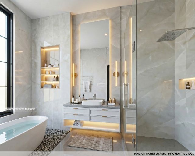 Desain Kamar Mandi Utama Rumah Mediteran Klasik 2 Lantai Ibu BGV di Lampung