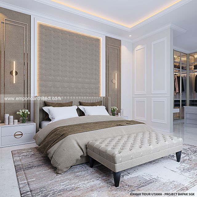 Desain Kamar Tidur Utama Rumah Mediteran Klasik 2 Lantai Bapak SGK di Malang