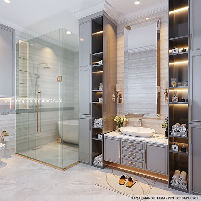 Desain Kamar Mandi Utama Rumah Mediteran Klasik 2 Lantai Bapak SGK di Malang