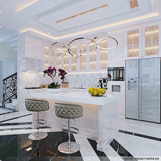 Desain Dapur Rumah Mediteran Klasik 2 Lantai Bapak EJR di Bulukumba, Makassar
