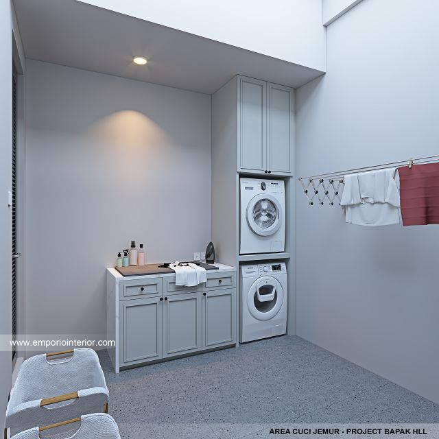 Desain Area Cuci Jemur Rumah Mediteran Klasik 3 Lantai Bapak HLL di Jakarta Selatan