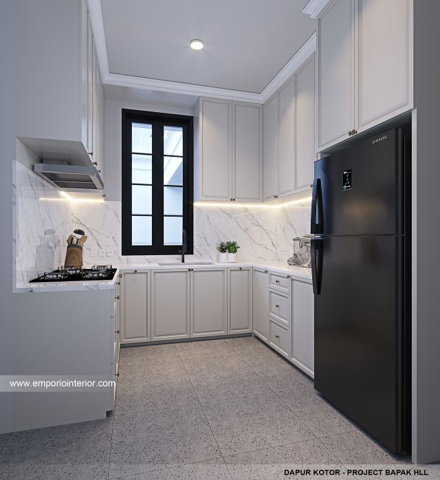 Desain Dapur Kotor Rumah Mediteran Klasik 3 Lantai Bapak HLL di Jakarta Selatan