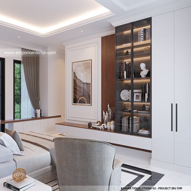 Desain Kamar Tidur Utama 2 Rumah Mediteran Klasik 3 Lantai Ibu DW di Jakarta