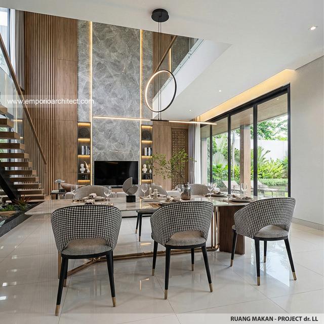 Desain Ruang Makan Rumah Modern 2 Lantai Ibu dr. LL di Pontianak