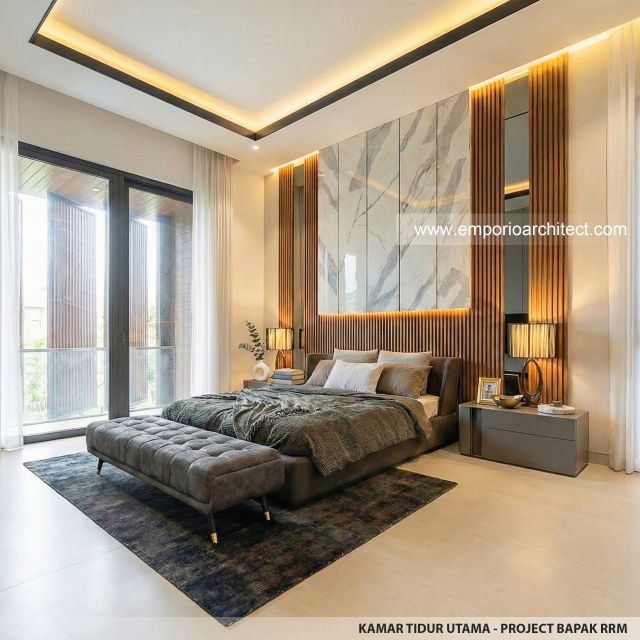 Desain Kamar Tidur Utama Rumah Modern 2 Lantai Bapak RRM di Bandung