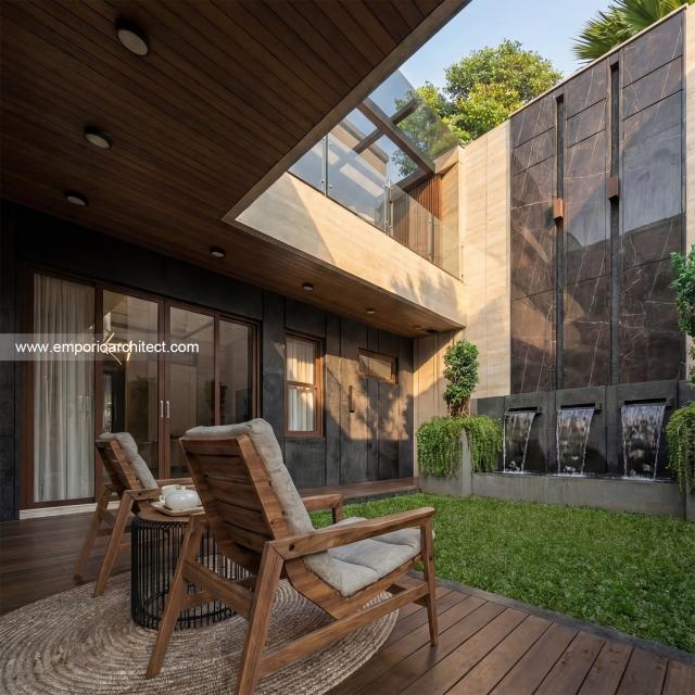 Desain Tampak Detail Belakang Rumah Modern 2 Lantai Bapak JHN di Surabaya