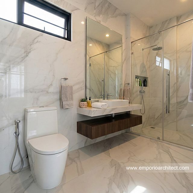 Desain Kamar Mandi Rumah Modern 2 Lantai Ibu MT di Jambi