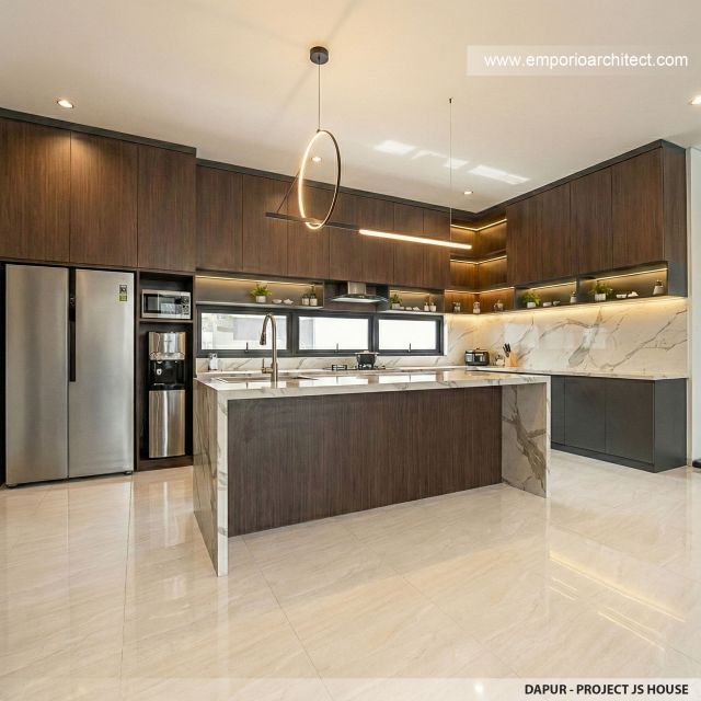 Desain Dapur Bangunan Belakang JS House Modern 2 Lantai di Denpasar, Bali