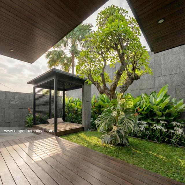 Desain Tampak Detail Belakang Rumah Modern 2 Lantai Bapak AT di Tangerang