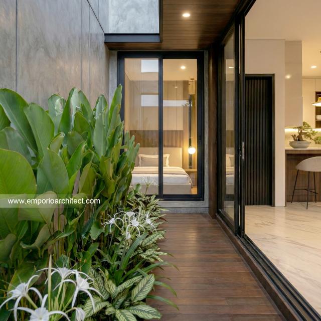 Desain Tampak Detail Belakang Rumah Modern 2 Lantai Bapak DNL di Bekasi