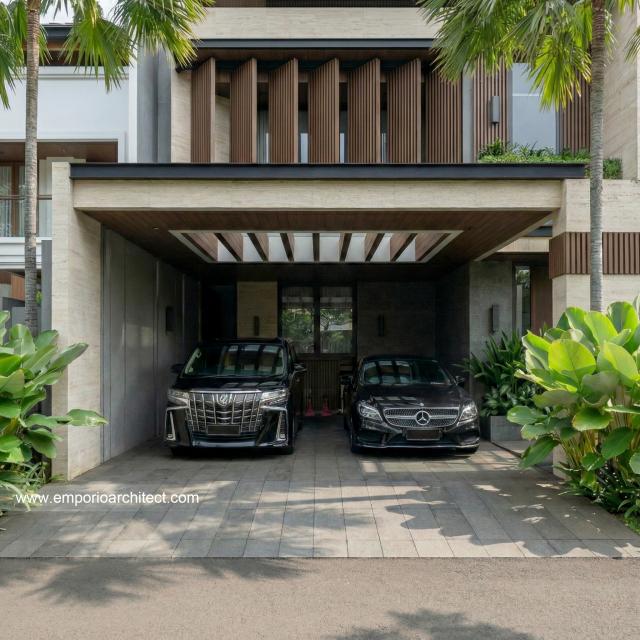 Desain Tampak Detail Depan Rumah Modern 2 Lantai Ibu A di Samarinda