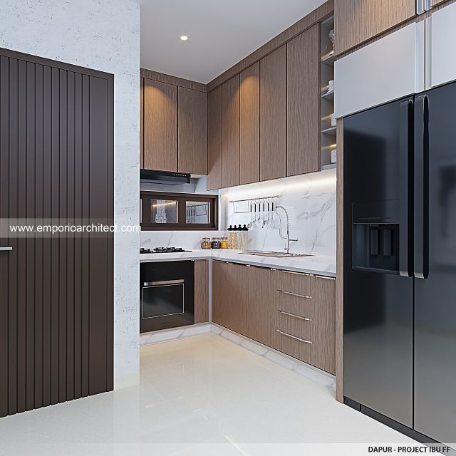 Desain Dapur Rumah Modern 2 Lantai Ibu FF di Semarang