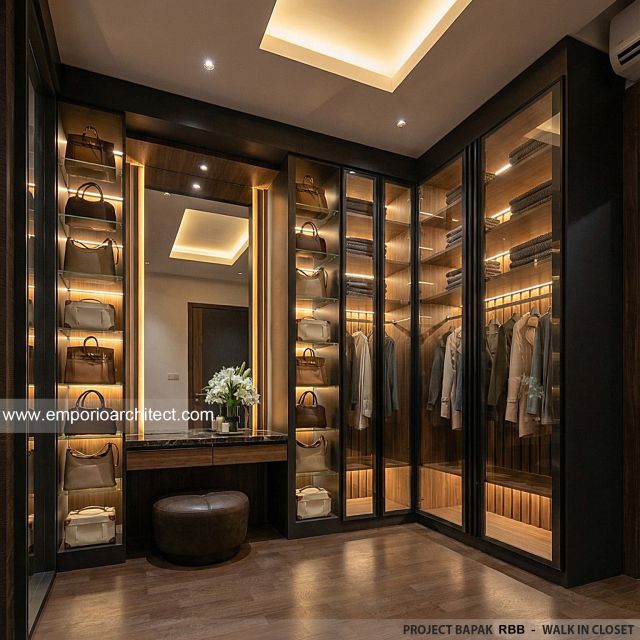 Desain Walk In Closet Rumah Modern 2 Lantai Bapak RBB di Tangerang Selatan