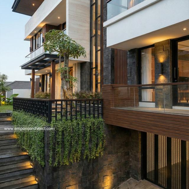 Desain Tampak Detail Depan 3 Rumah Modern 2.5 Lantai Ibu FNN di Manado