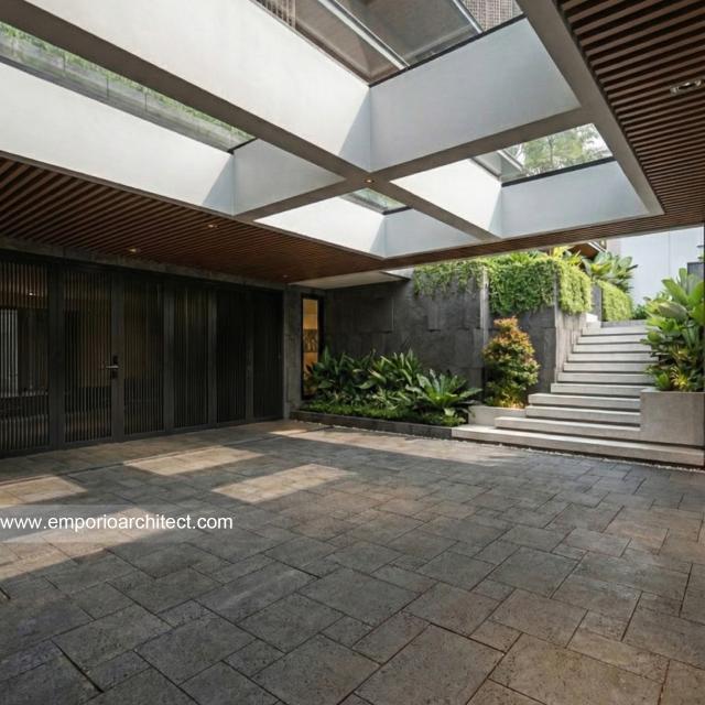 Desain Tampak Detail Depan Rumah Modern 3 Lantai Bapak FRD di Jakarta