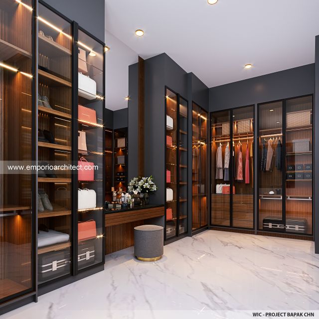 Desain Walk In Closet Rumah Modern 3 Lantai Bapak CHN di Bandung