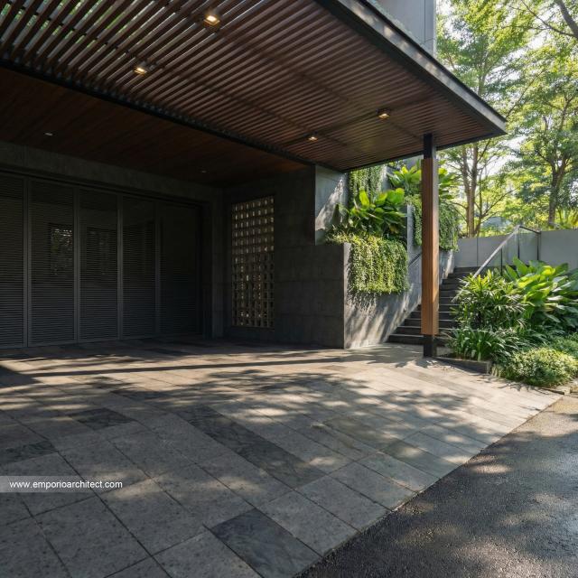 Desain Tampak Detail Depan Rumah Modern 3 Lantai Ibu INK di PIK 2, Tangerang