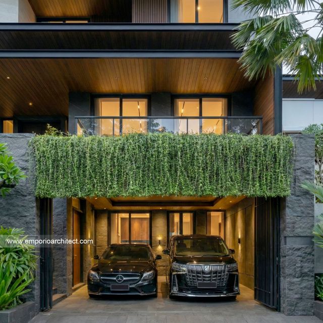 Desain Tampak Detail Depan Rumah Modern 3 Lantai Bapak RNR di Bali
