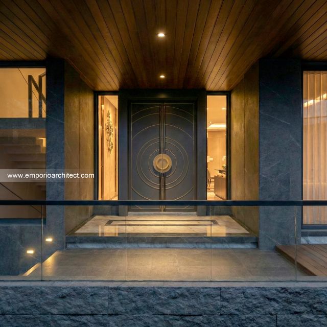 Desain Tampak Detail Depan 4 Rumah Modern 3 Lantai Bapak RNR di Bali