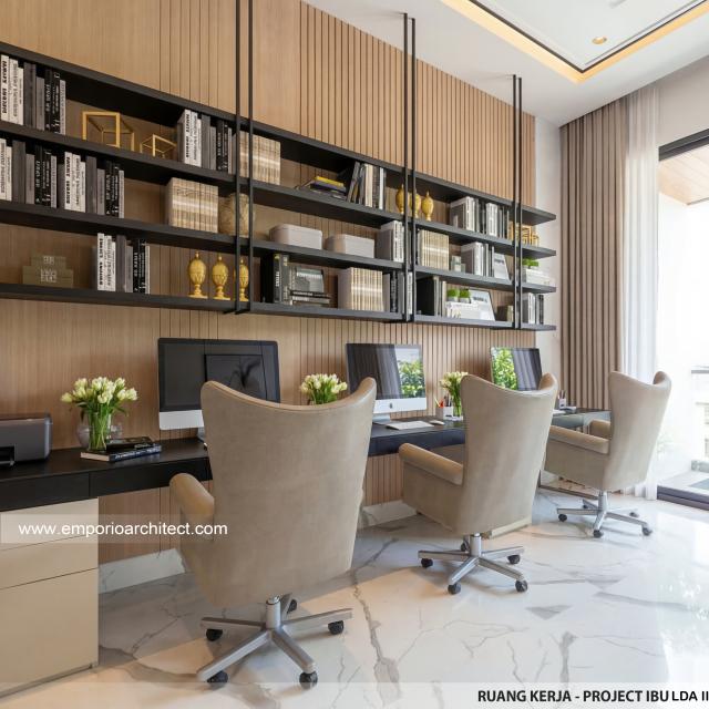Desain Ruang Kerja Rumah Modern 3 Lantai Ibu LDA II di Surabaya