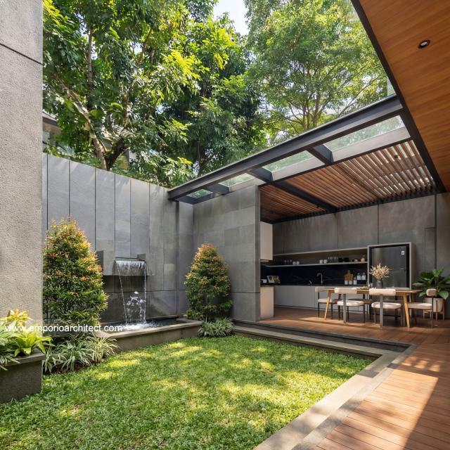 Desain Tampak Detail Belakang Rumah Modern 3 Lantai Ibu LDA II di Surabaya