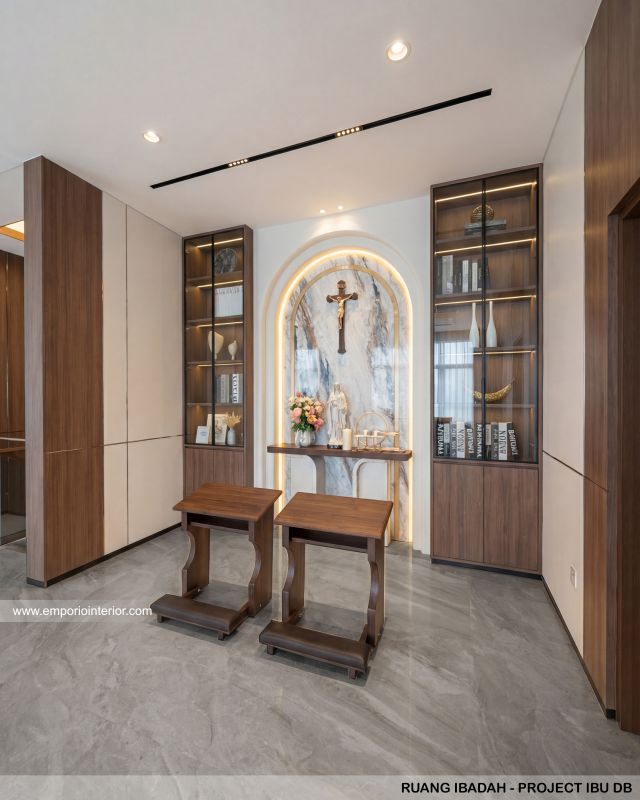 Desain Ruang Ibadah Rumah Modern 3 Lantai Ibu DB di Samarinda