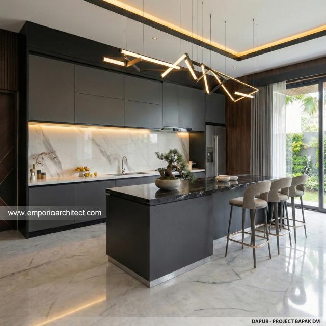 Desain Dapur Rumah Modern 3 Lantai Bapak DVI di Tangerang