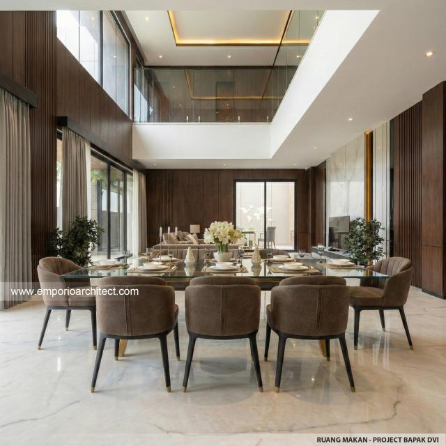 Desain Ruang Makan Rumah Modern 3 Lantai Bapak DVI di Tangerang