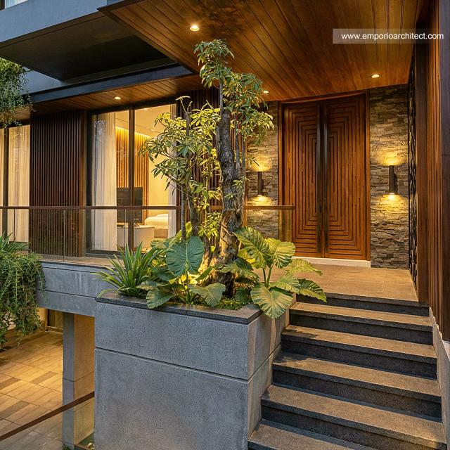 Desain Tampak Detail Depan 3 Rumah Modern 3 Lantai Ibu PTR di Rawamangun, Jakarta Timur