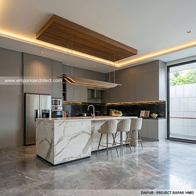 Desain Dapur Rumah Modern 3 Lantai Bapak HMD di Kalimantan Selatan