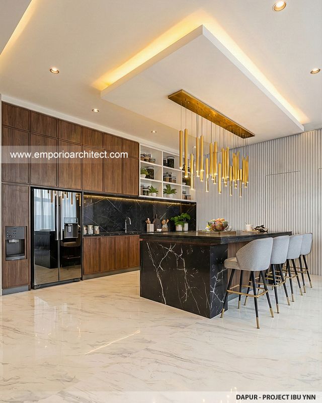 Desain Dapur Rumah Modern 4 Lantai Ibu YNN di Uluwatu, Badung, Bali