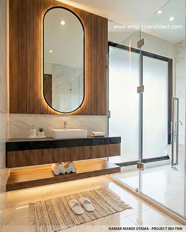 Desain Kamar Mandi Utama Rumah Modern 4 Lantai Ibu YNN di Uluwatu, Badung, Bali