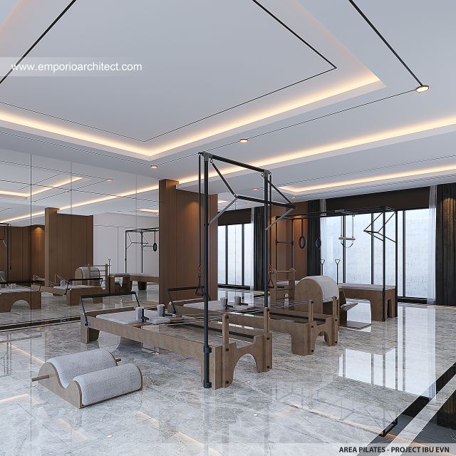 Desain Area Pilates Rumah Modern Klasik 4 Lantai Ibu EVN di Tangerang Selatan