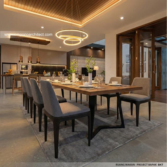 Desain Ruang Makan Rumah Villa Bali 2 Lantai Bapak BKT di Yogyakarta