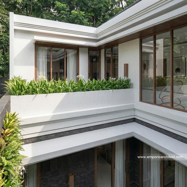 Desain Tampak Detail Belakang 3 Rumah Villa Bali 2 Lantai Bapak SGT di Jakarta Timur