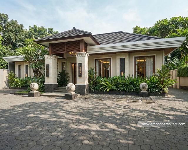 Desain Tampak Depan Rumah Villa Bali Modern 1 Lantai Bapak RDD di Riau