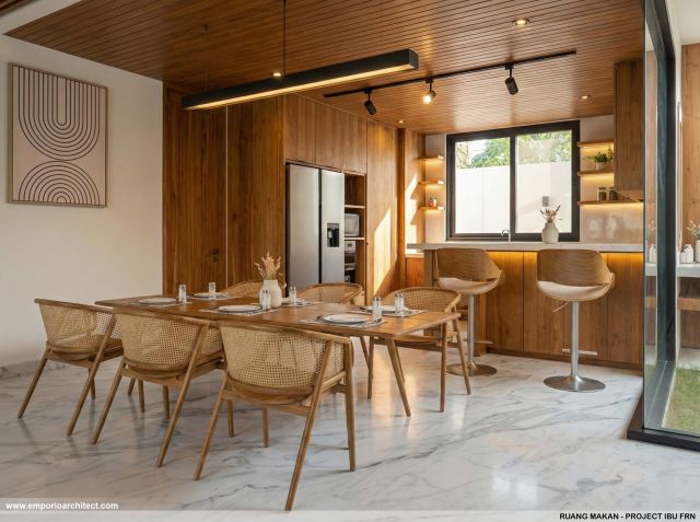 Desain Ruang Makan Villa Modern 2 Lantai Ibu FRN di Nusa Dua, Bali