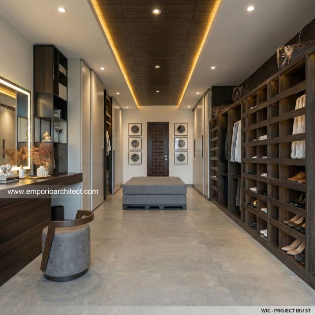 Desain WIC Rumah Modern 4 Lantai Ibu Suwaty di Jakarta