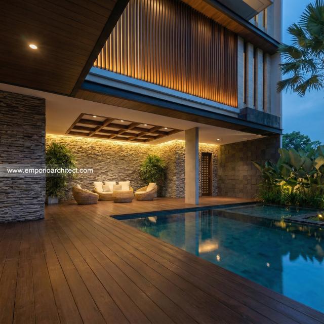 Desain Tampak Detail Belakang Rumah Modern 4 Lantai Ibu Suwaty di Jakarta