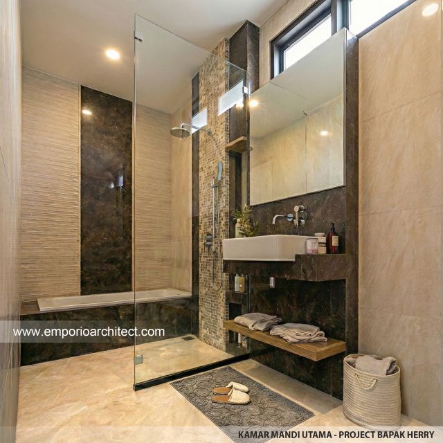 Desain Kamar Mandi Utama Rumah Hook Classic 3 Lantai Bapak HRR di Tangerang, Banten